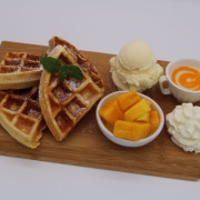 Mango Waffle <br> 芒果华夫饼
